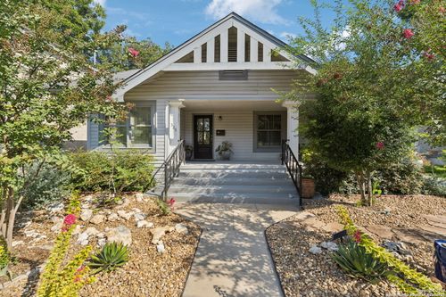 325 W Mistletoe Ave, San Antonio, TX, 78212-3302 | Card Image