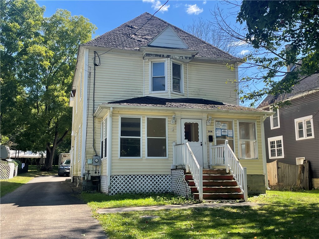 Main St, Warsaw, NY 14569