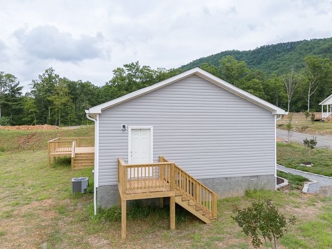 28 Devin Dr, Home with 3 bedrooms, 2 bathrooms and null parking in Murphy NC | Image 28