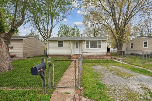 2145 Miracle Ave, Granite City, IL, 62040-2403 | Card Image