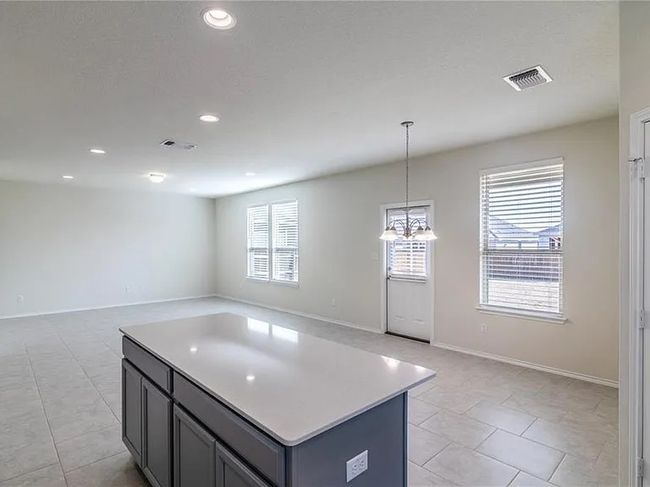 1525 Cliffbrake Way, House other with 4 bedrooms, 3 bathrooms and 4 parking in Georgetown TX | Image 6