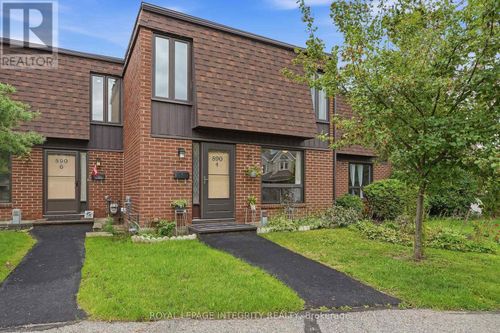 4-890 Cahill Drive W, Ottawa, ON, K1V9A4 | Card Image