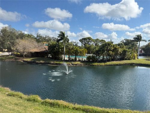 5525-5525 Ashton Lake Dr, Sarasota, FL, 34231-6256 | Card Image