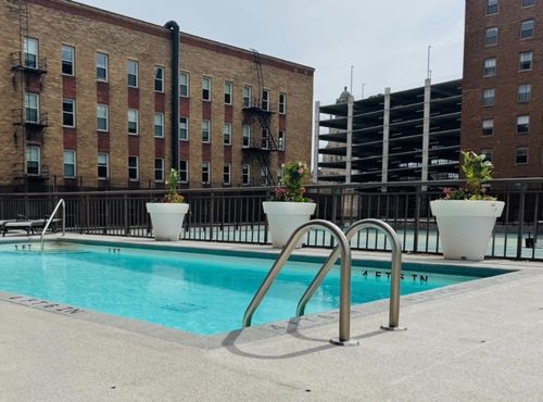 1509-300 Walnut St, Des Moines, IA, 50309-2224 | Card Image