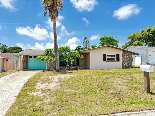 3313 Briar Cliff Dr, HOLIDAY, FL, 34691-1504 | Card Image