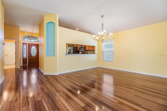 Dining area | Image 9