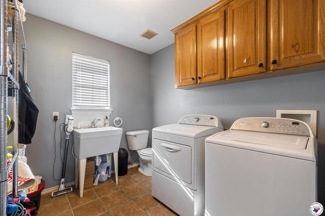 2 Tyler Ln, House other with 3 bedrooms, 2 bathrooms and null parking in Hooks TX | Image 23