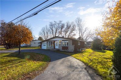 828 Notre Dame St, House other with 2 bedrooms, 3 bathrooms and 8 parking in Embrun ON | Image 1