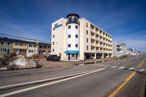307-703 Ocean Boulevard, Hampton, NH, 03842 | Card Image