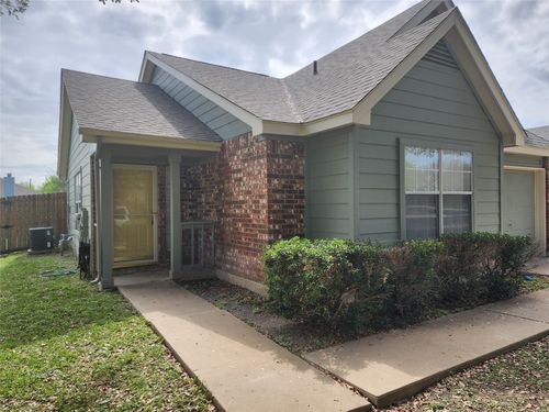 111 Prairie Springs Cv, Georgetown, TX, 78626-4780 | Card Image