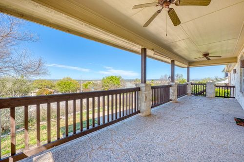 211 Gateway Pkwy, Marble Falls, TX, 78654-6313 | Card Image