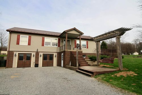 52 Murray Ln, Reedsville, WV, 26547-1300 | Card Image