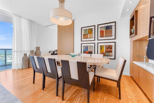 APT-2011 - 19400 Turnberry Way, Condo with 3 bedrooms, 3 bathrooms and null parking in Aventura FL | Image 10