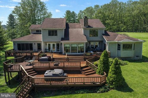 815 Chadderton School Rd, OAKLAND, MD, 21550-7342 | Card Image