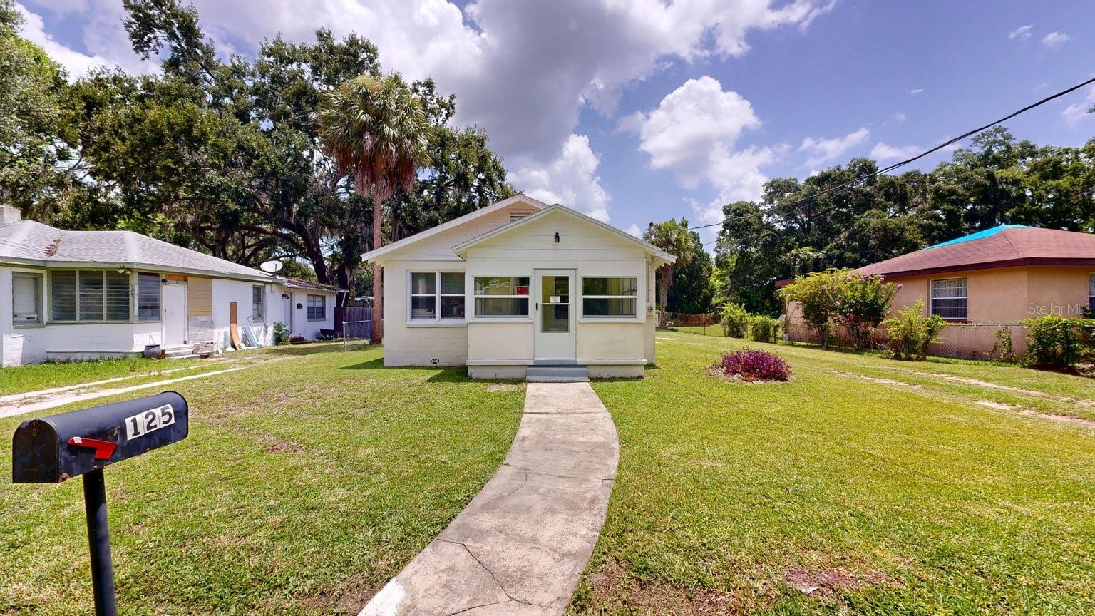 Residential in DAYTONA BEACH 3