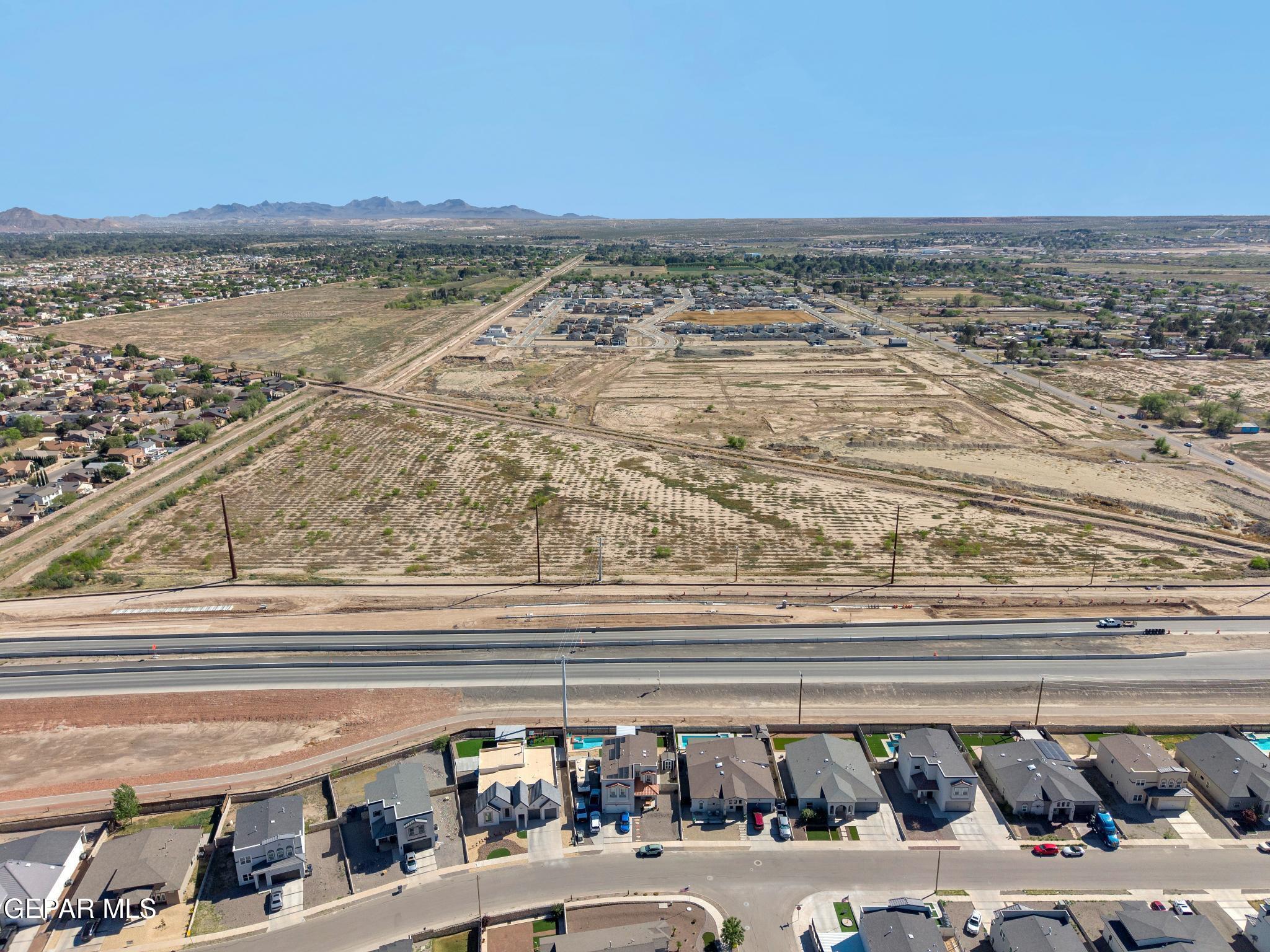 Land in El Paso 4