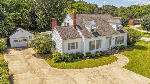 117 N High St, Waynesboro, TN, 38485-2104 | Card Image