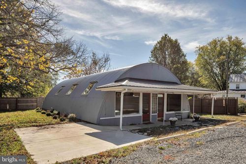 27 S Loudoun St, LOVETTSVILLE, VA, 20180-8513 | Card Image