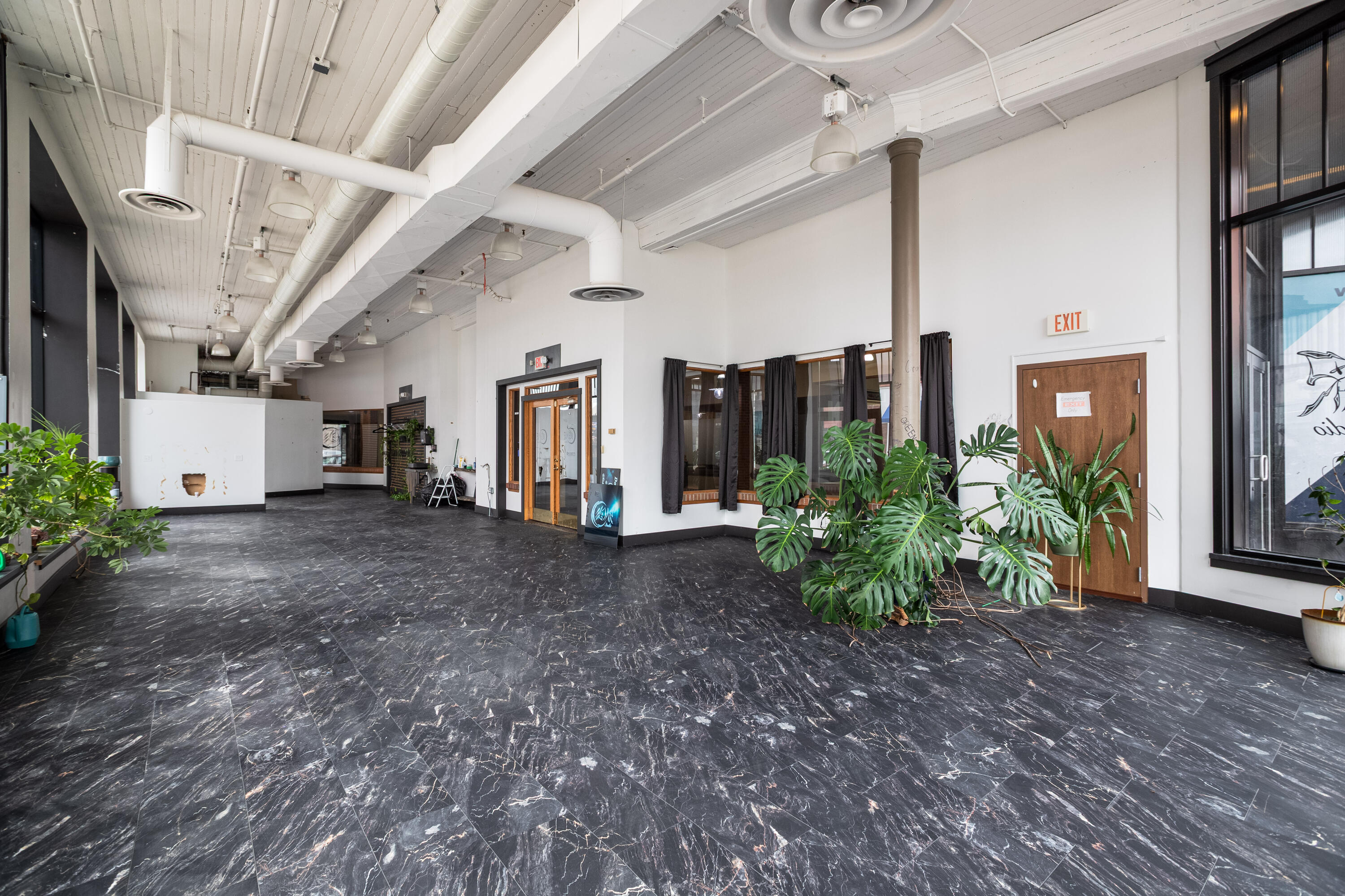 Commercial Lease in La Crosse 4