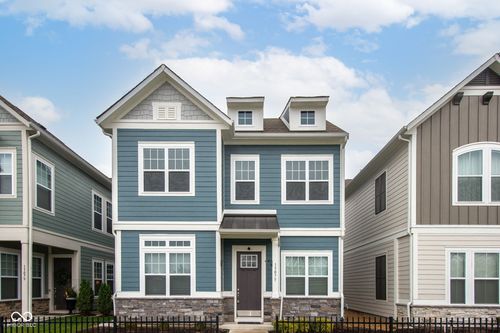 13075 Pennington Rd, Fishers, IN, 46037-6318 | Card Image
