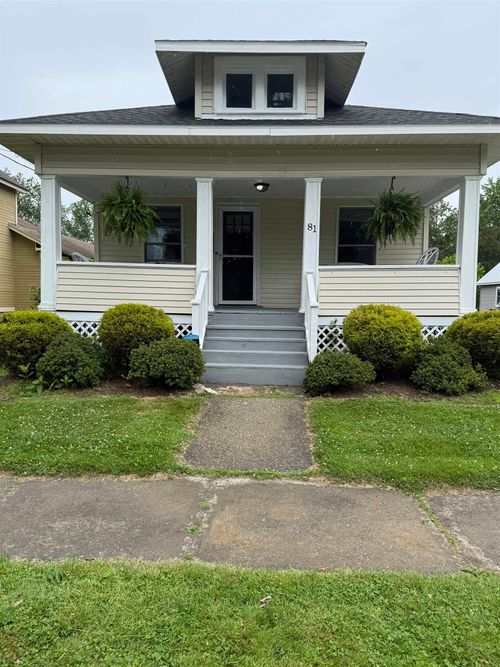 81 Temple St, Rutland, VT, 05701-3528 | Card Image
