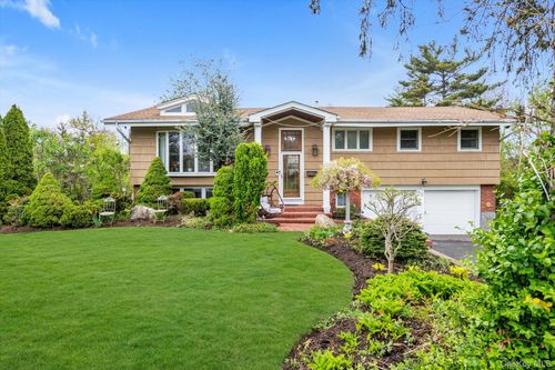 20 Jeffrey Ln, Great Neck, NY, 11020-1608 | Card Image