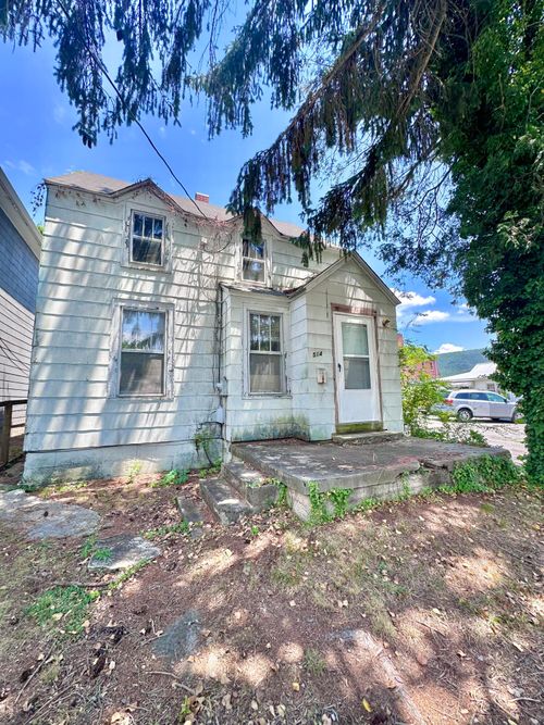514 Rose Ave, Clifton Forge, VA, 24422-1151 | Card Image