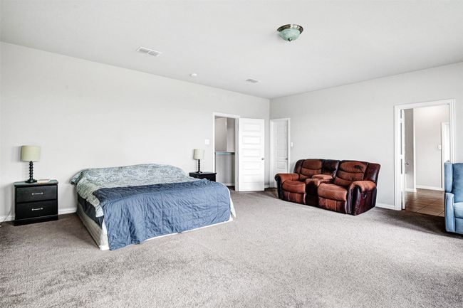 Primary Bedroom | Image 19