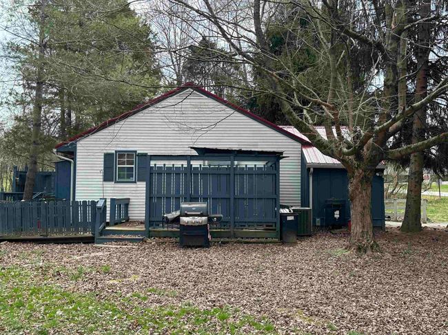 9410 Wolfe Cemetery Rd, House other with 2 bedrooms, 2 bathrooms and null parking in Georgetown IN | Image 9