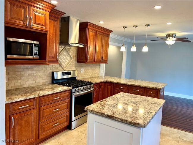 2118 W Royalton Rd, House other with 4 bedrooms, 3 bathrooms and null parking in Broadview Heights OH | Image 11