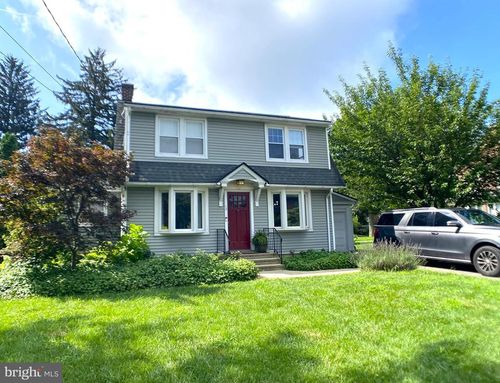 13 Mylin Ave, WILLOW STREET, PA, 17584-9304 | Card Image
