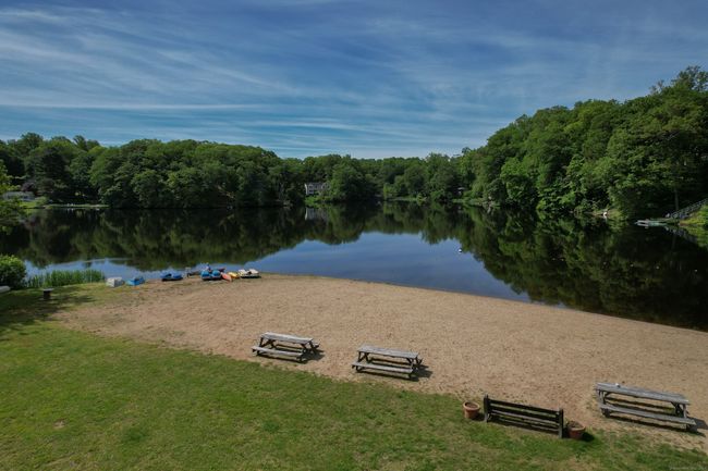 26 Clear Lake Rd, House other with 3 bedrooms, 1 bathrooms and null parking in North Branford CT | Image 35