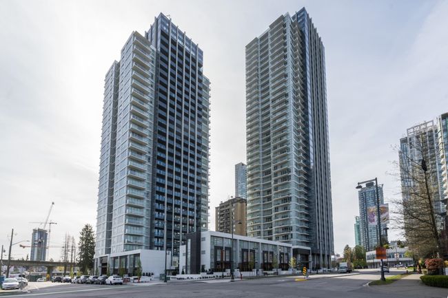 1608 - 10448 University Drive, Condo with 1 bedrooms, 1 bathrooms and 1 parking in Surrey BC | Image 2