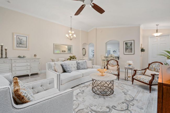 397 Nw Breezy Point Loop, House other with 2 bedrooms, 2 bathrooms and null parking in Port St. Lucie FL | Image 11