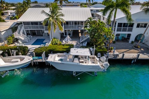 641 9th St, Key Colony Beach, FL, 33051 | Card Image