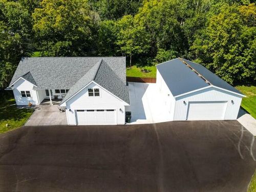11582 306th Ct, Twin Lakes, WI, 53181-5601 | Card Image