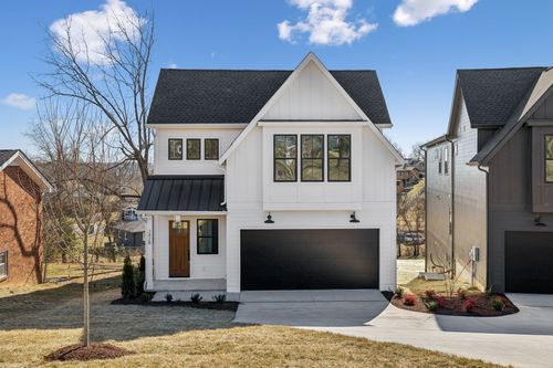 2428 Brittany Dr, Nashville, TN, 37206-1516 | Card Image