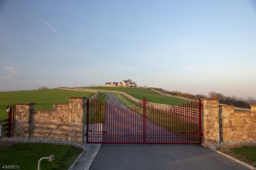 506 Mountain View Rd W, Asbury, NJ, 08802-1056 | Card Image