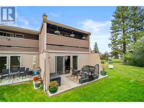 18-1555 Summit Dr, Kamloops, BC, V2E1E9 | Card Image