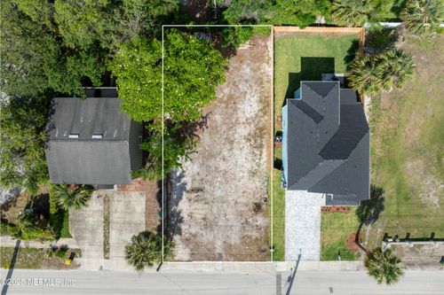 260 10th St S, Jacksonville Beach, FL, 32250-3333 | Card Image