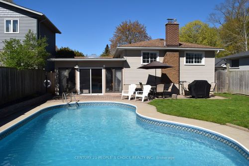 20 Inadale Crt, Kitchener, ON, N2M2Z8 | Card Image