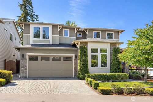 11-20045 10th Ave Nw, Shoreline, WA, 98177-2110 | Card Image