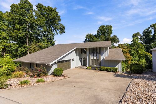 40 Branchwood Dr, Bella Vista, AR, 72715-2702 | Card Image