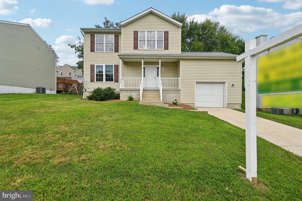 Rolling Vista Ct, Nottingham, MD 21236