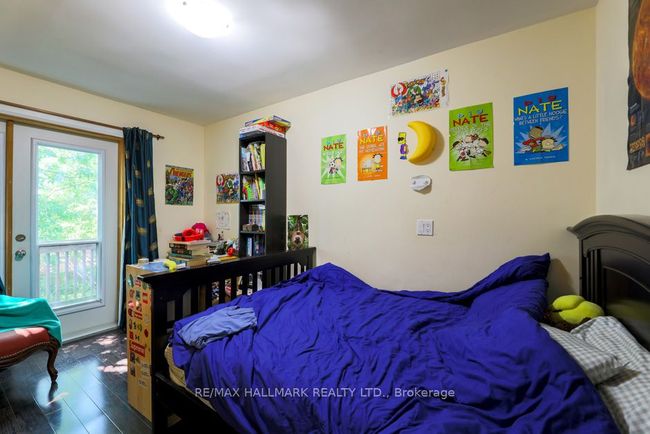 219 Kingston Rd, House attached with 3 bedrooms, 2 bathrooms and 2 parking in Toronto ON | Image 11