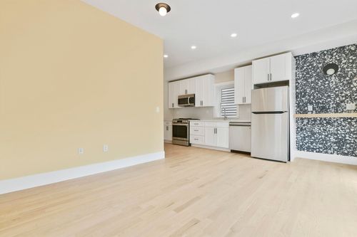 3-184 Paris St, Boston, MA, 02128-3057 | Card Image