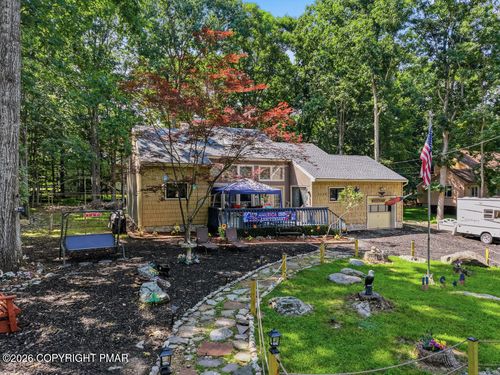 6228 Willowicke Ter, East Stroudsburg, PA, 18301-7134 | Card Image