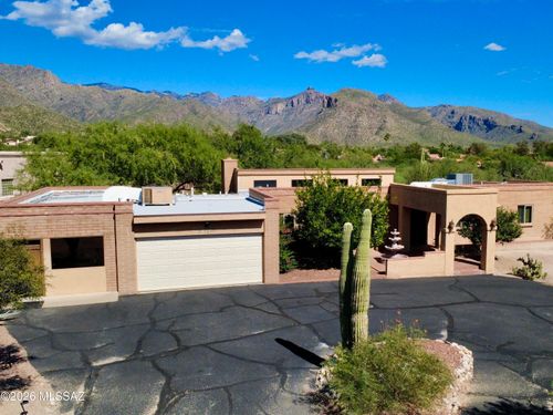 5620 N Barrasca Ave, Tucson, AZ, 85750-1328 | Card Image