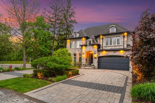 61 Hillside Ave N, Dundas, ON, L9H1K1 | Card Image