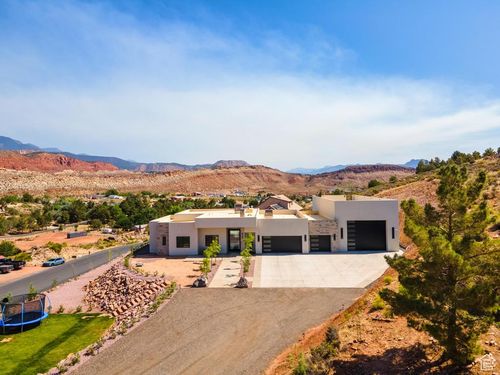 226 W Shinarump Cir, Leeds, UT, 84746-7726 | Card Image